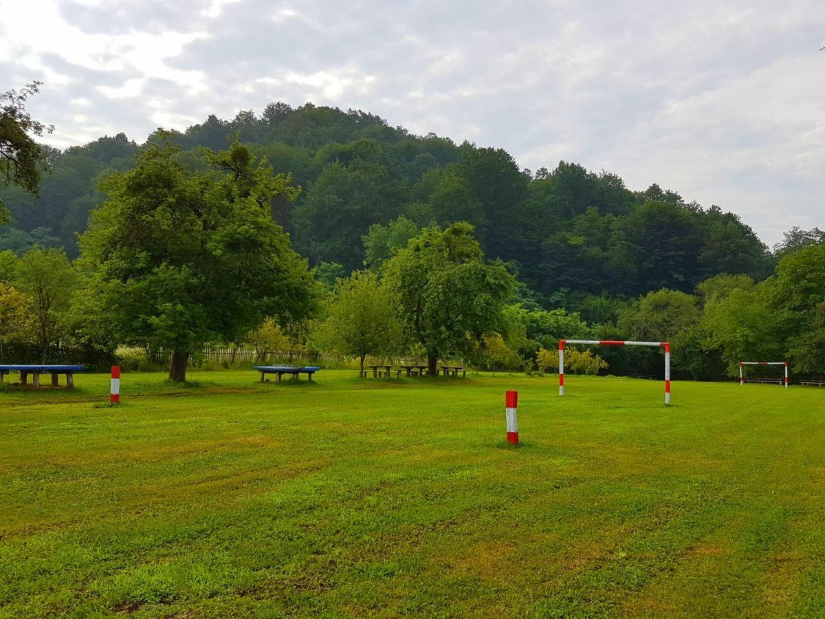 Casutele Din Grosi Otel Grosi  Dış mekan fotoğraf